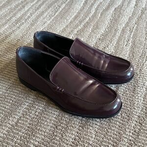 Women’s Zara Burgundy Red Loafers